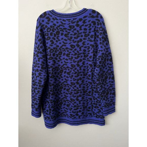 John + Jenn Sweater Womens Medium Oversized Animal Print V Neck Blue Tunic - Picture 6 of 9